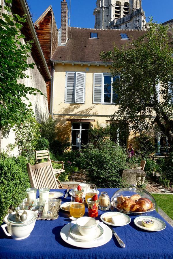 Le Jardin De La Cathedrale Bed and Breakfast Τρουά Εξωτερικό φωτογραφία